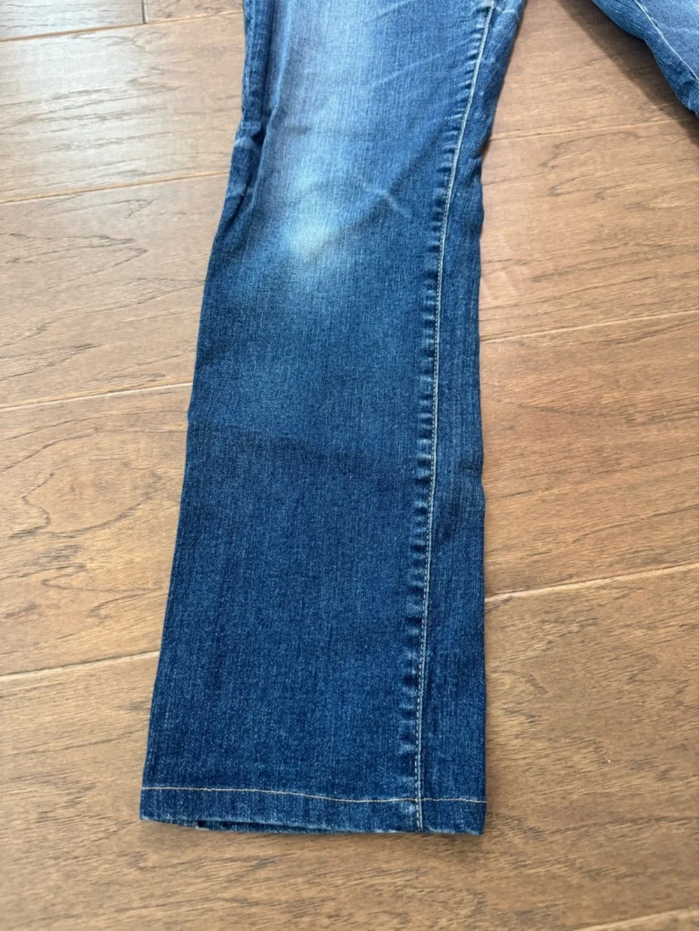 AG Adriano Goldschmied Mari High-Rise Straight Leg Jeans 29R - Picture 2 of 15